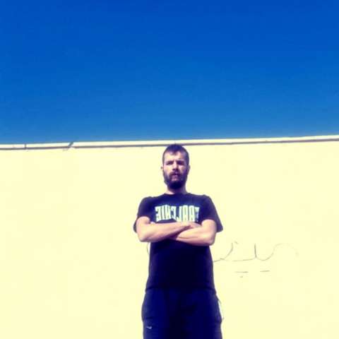 دانلود آهنگ دالچیه هات